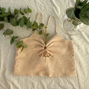 Virkad topp - Virkad tröja som jag själv gjort! Jättefin passform med knytning i ryggen för egen justering💕