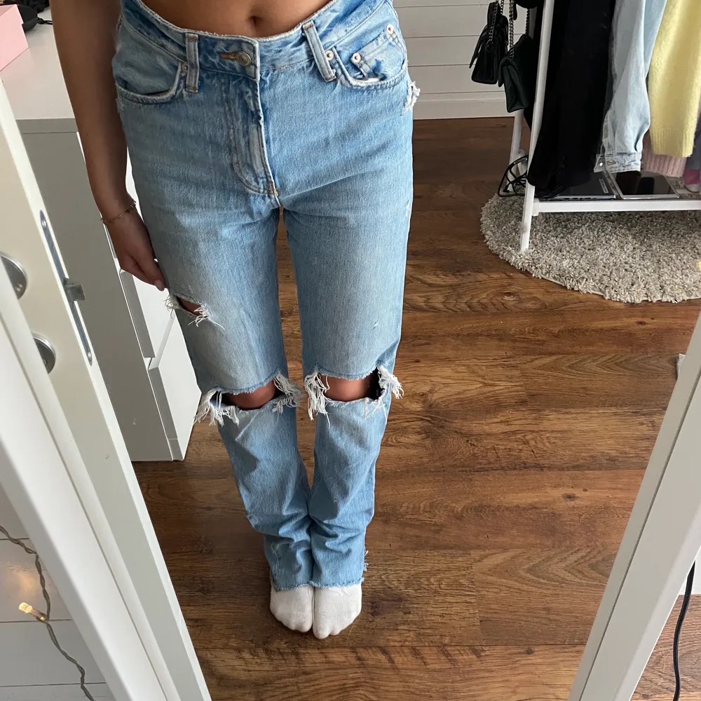 fina zara jeans, köpare står för frakt!!. Jeans & Byxor.