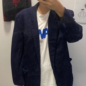 kritrandig kavaj - mörkblå kavaj som tyvärr aldrig kommit till användning💞 möts upp i stockholm!