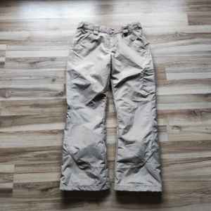 Retro Oakley - Regular fit vintage i fint skick. dm för fler bilder många fina detaljer 