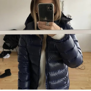 Ralph lauren jacka!! - INTRESSEKOLL på min Ralph lauren jacka!! Superfin och har inga defekter