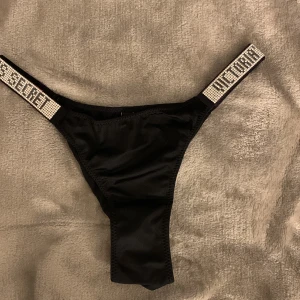 Victoria’s secret - Helt nya Victoria’s secret trosor , fick hem dom idag och har inte ens prövat elle något. Säljer för kände att jag har för många.