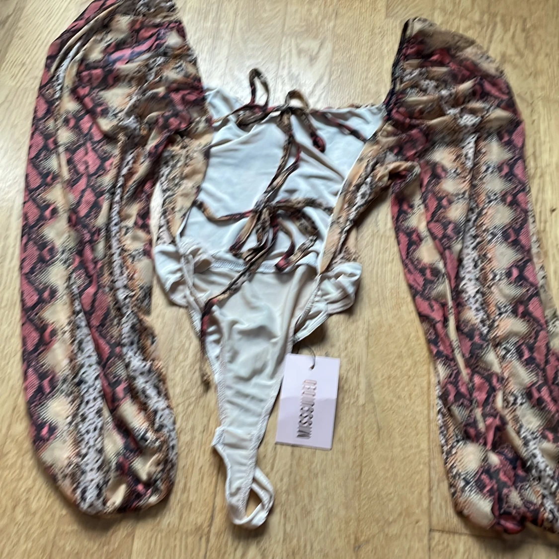 Super snygg body från missguided 