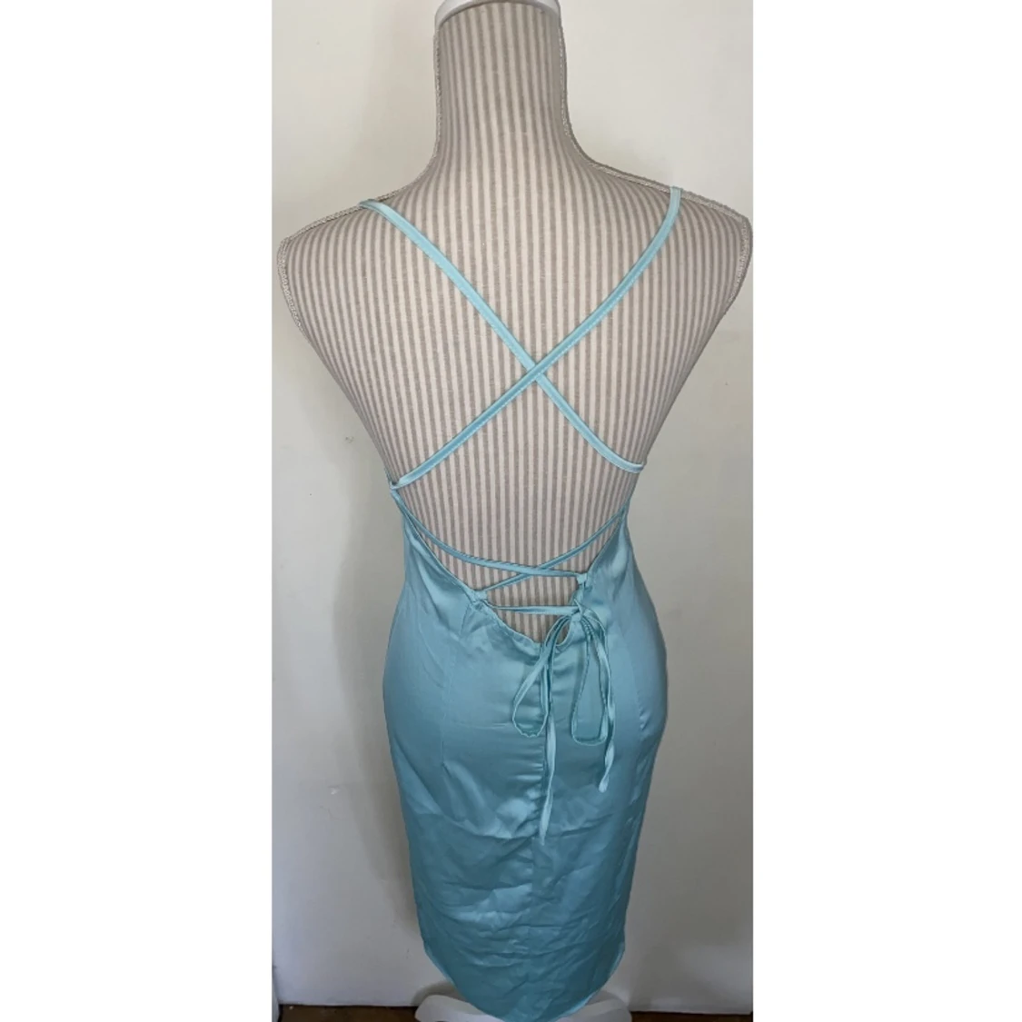 Satin klänning ljus blå - 91