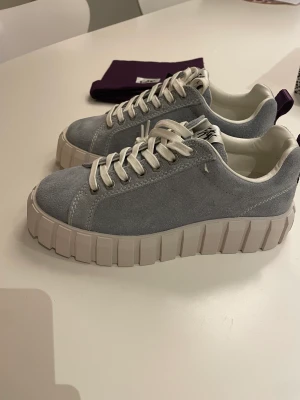 Nya Eytys Odessa - Nya, aldrig använda, sneakers Odessa Methane från Eytys. Säljer dem pga fel storlek.   Storlek 39.  