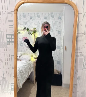 Klänning  - Lång klänning/bra skick 