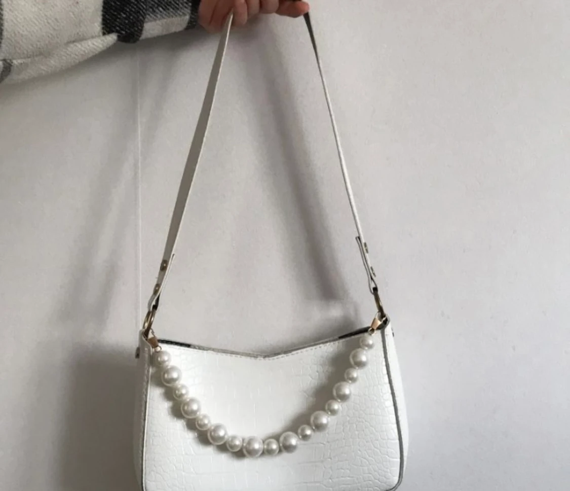 Vit handväska - 90