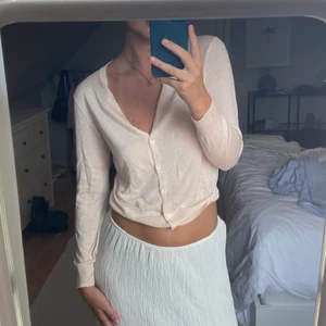 Ljusrosa kofta  - Kofta från zara i ljusrosa, aldrig använd 🫶🏽