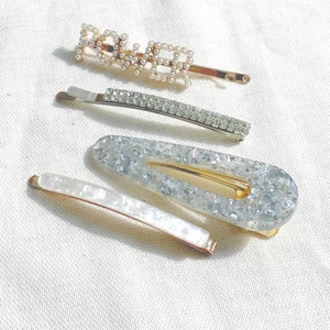 Hårspännen (Helt Nya!!) - Jag säljer dessa fina hårspännen som aldrig är använda. Dom är i ett fint skick :)