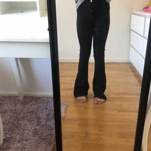 Svarta jeans - Helt nya oanvända 