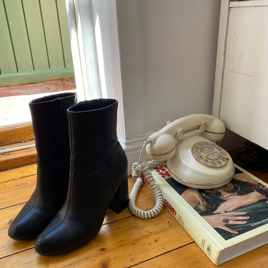 Svarta stövletter - 90