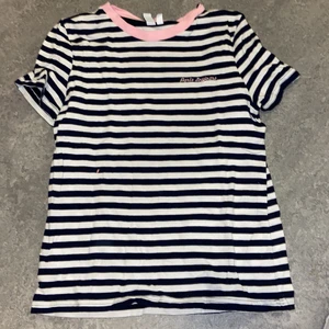 & other stories tröja - Säljer min nästintill oanvända tröja från & other stories