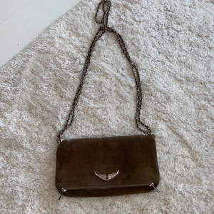 Zadig & Voltaire väska  - En brun zadig & Voltaire väska. 