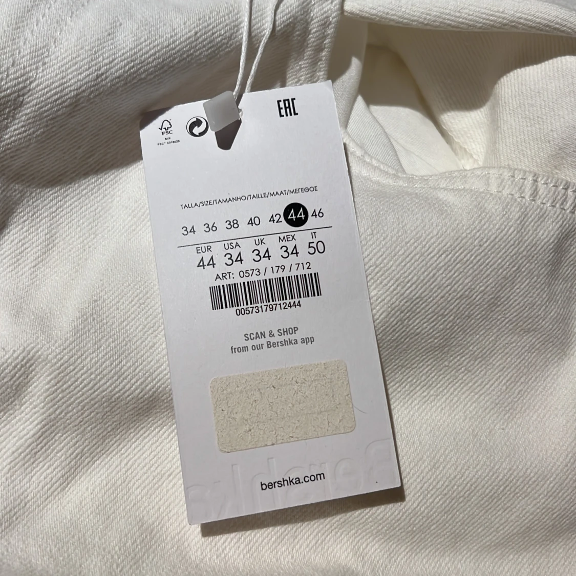 Bershka - Gräddvita baggy jeans i oversize