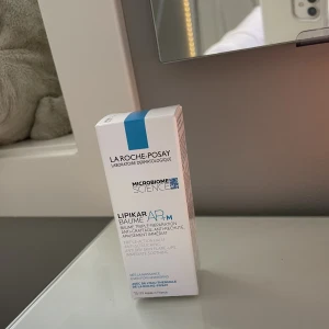 La Roche-posay  - Säljer denna helt nya populära krämen från la roche posay, kan fraktas