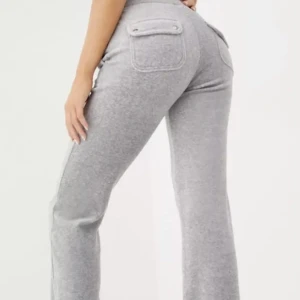 SÖKER - Hej jag söker juicy byxor som är i stolek XS helst i färgen grå,lila,blå