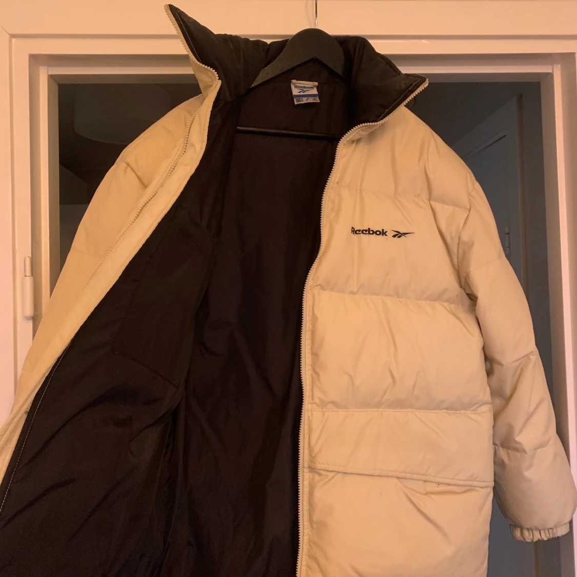 Down Reebok Jacket in Off White (Fits like M/L) - 90