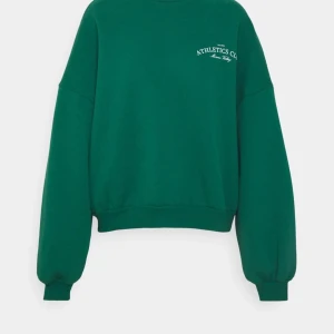 Sweatshirt storlek S//oversized  - Storlek S, som ny:)