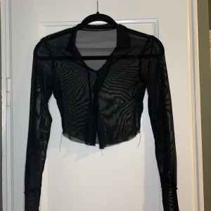 Transperent blus - Säljer då den inte används🥰