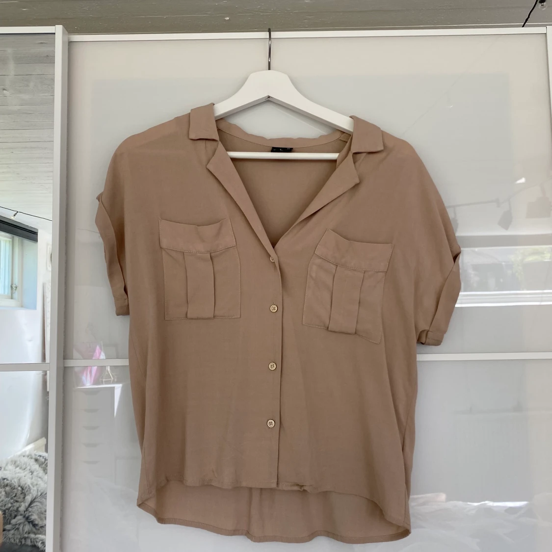 Blus från Gina tricot