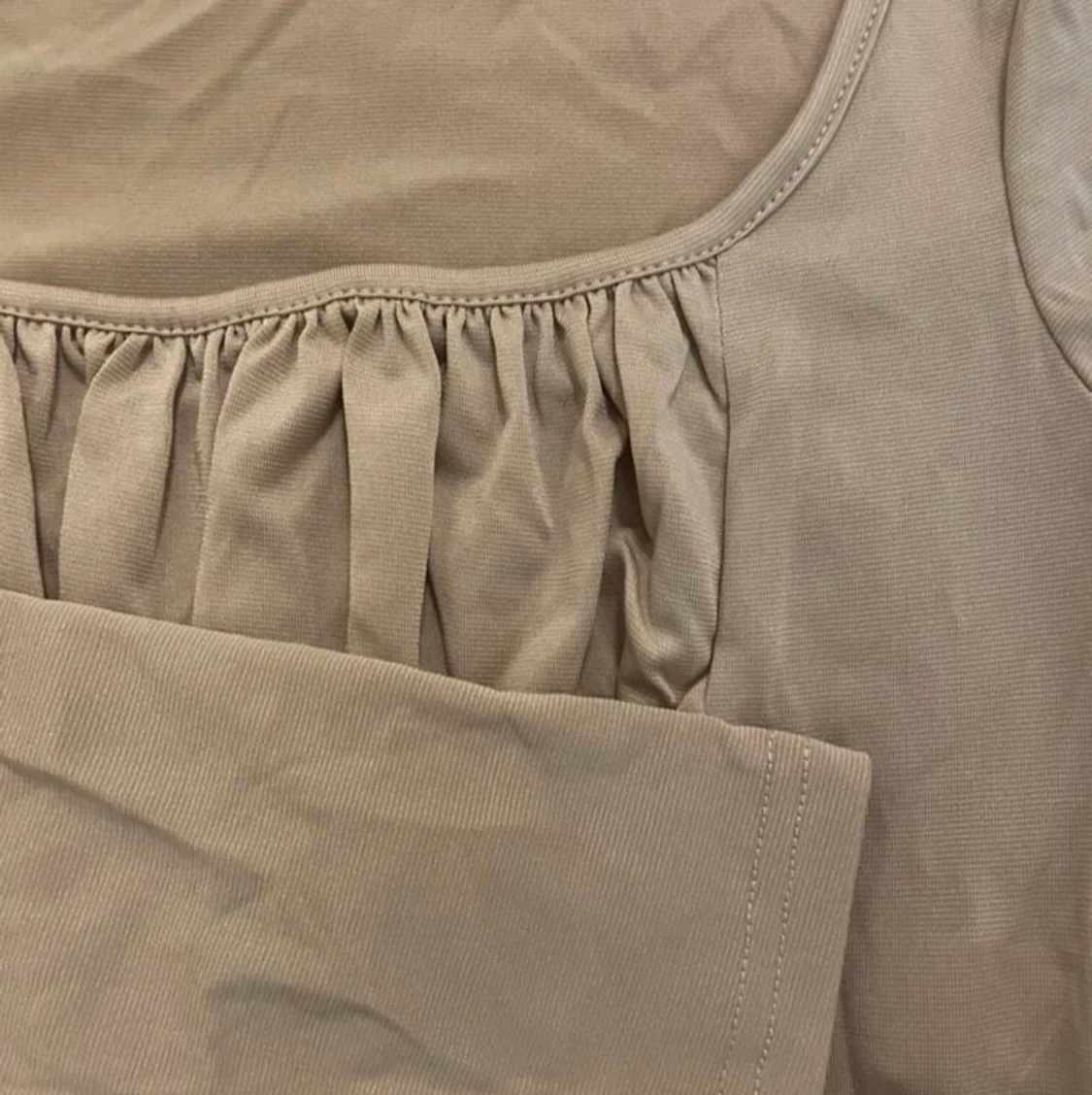 Beige remmad tröja - 90