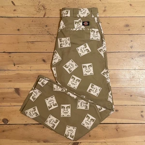 Dickies x OBEY 874 trousers  - Dickies x OBEY 874 trousers  W : 32 / L : 32  10/10 Condition  Original Fit   