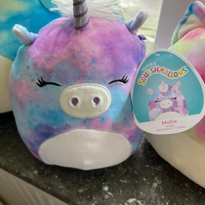 Squishmallow  - 20cm, Endast använd som prydnad. Fint skick. 