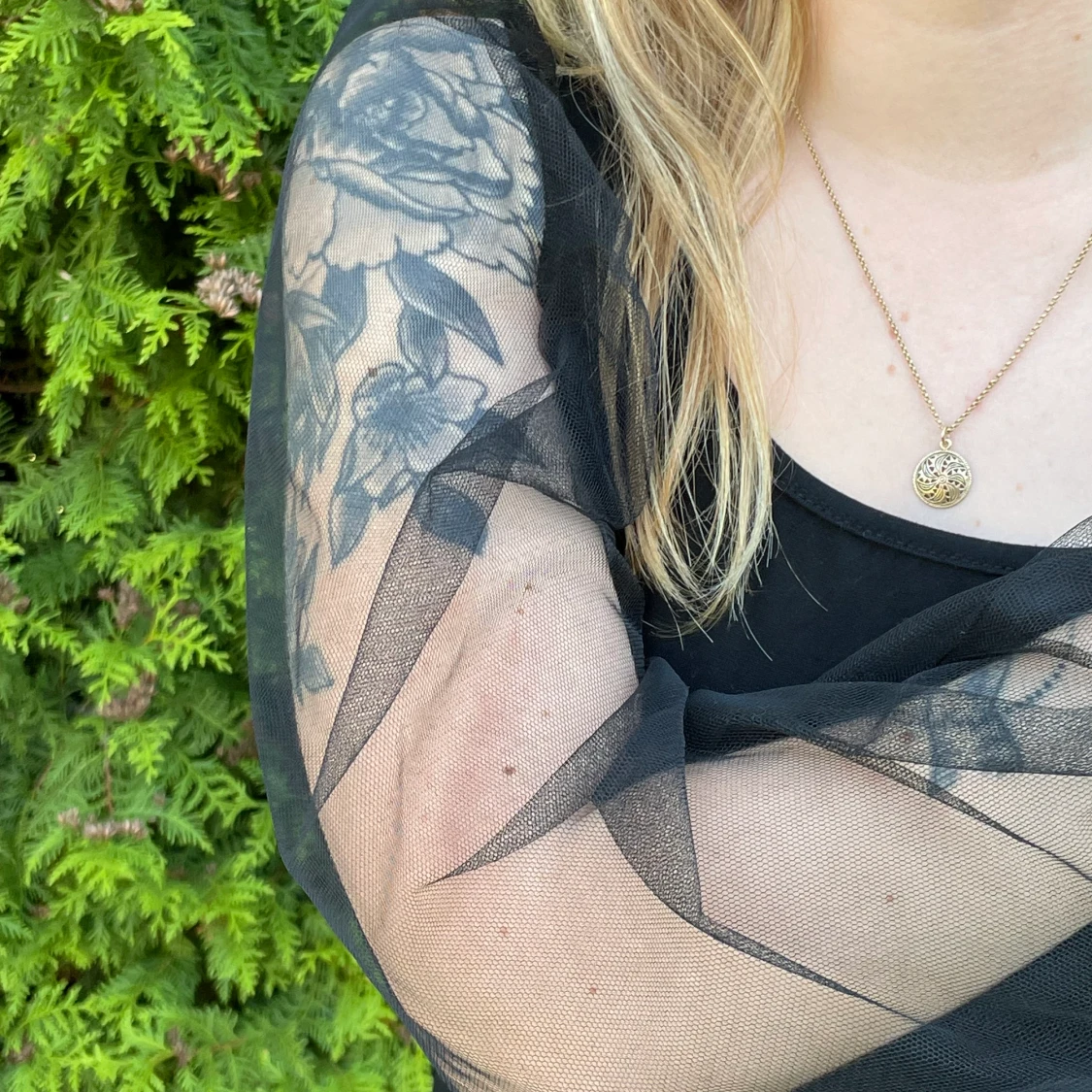 Snygg tröja med mesh armar  - 90