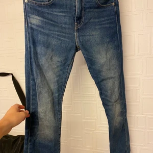 LEVI’S 510 w: 30 l: 32 - Nästan helt oanvända jeans från LEVI’S 510z