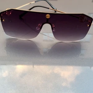 Burberry solglasögon  - Nyskick, Kvitto ingår ej!