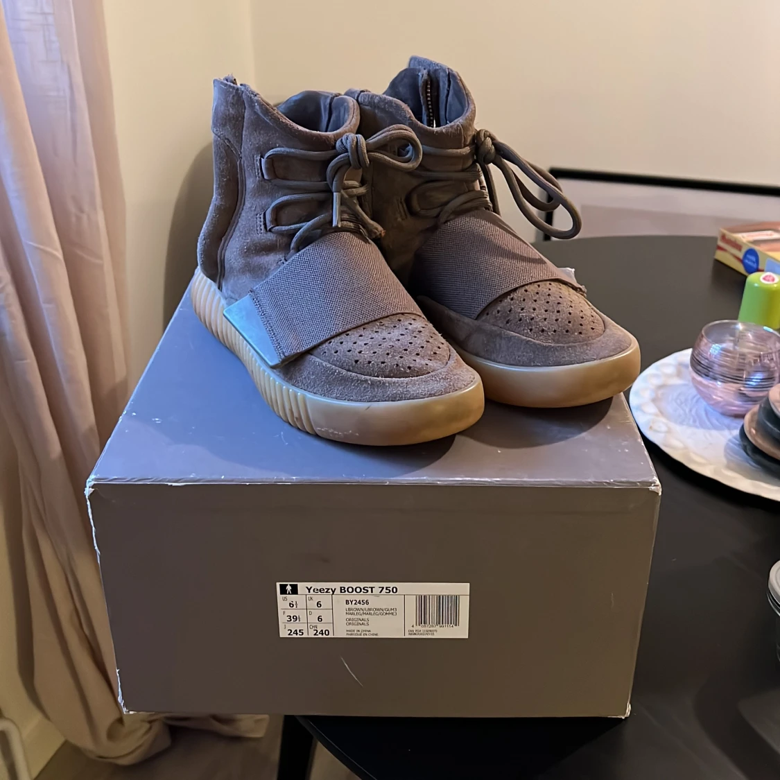 Yeezy 750 chocolate - 91