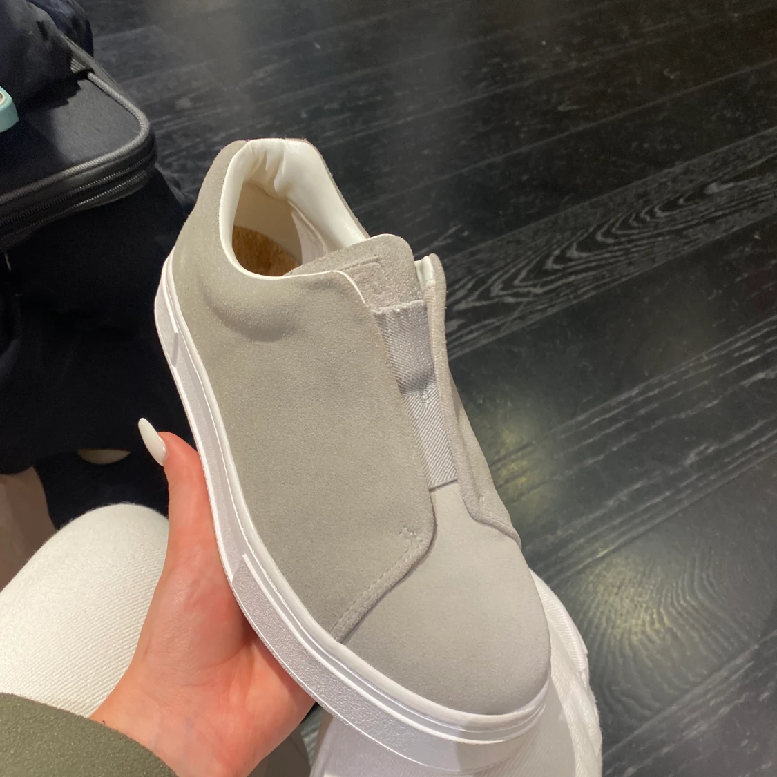 Eytys (grå)🤍 - 91