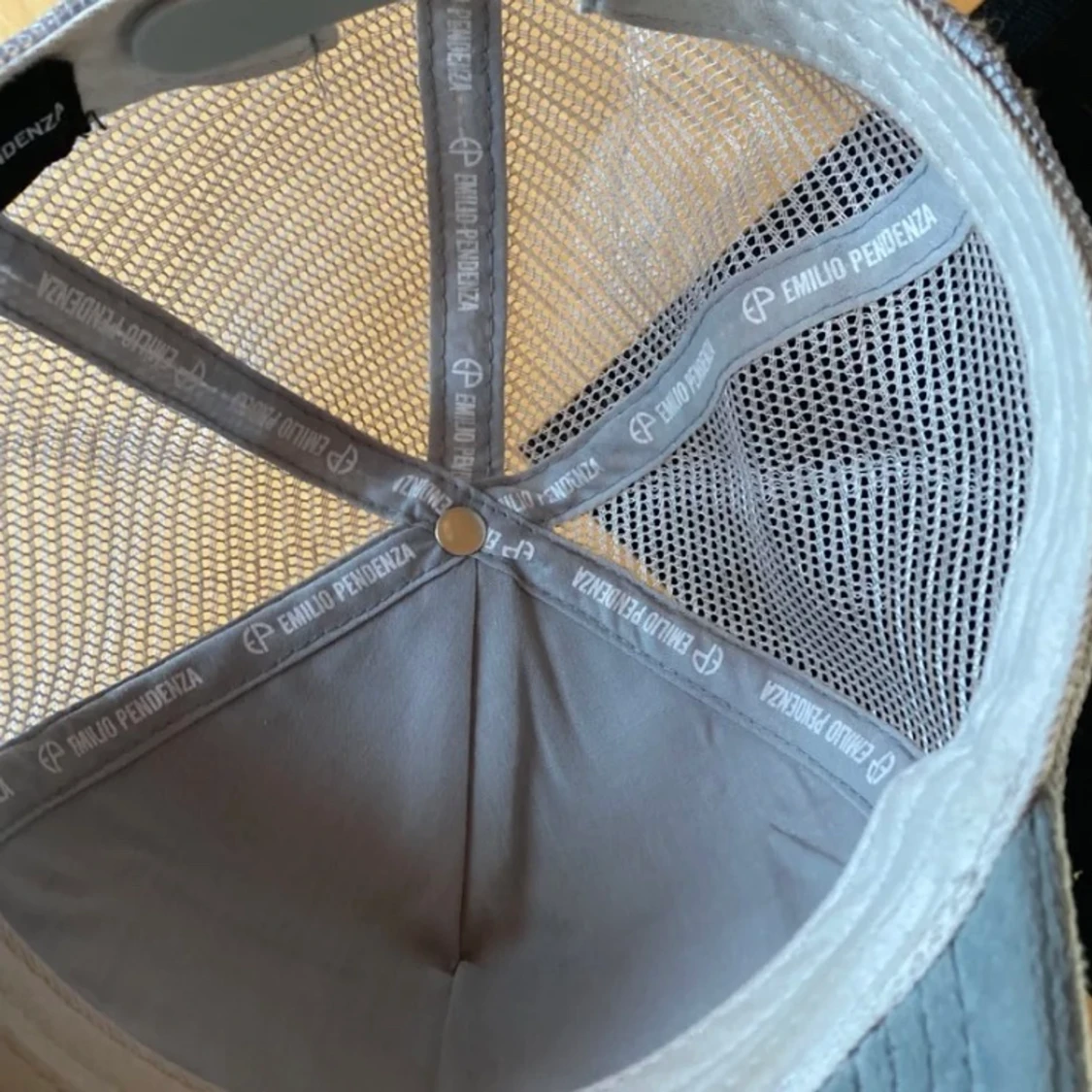 Emilio pendenza grå i mycket bra skick  - 91