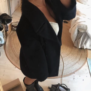 Kappa - Jätte fin kappa💓💓som ny. Köp nu för 700🫶🏼annars buda!! Köpt här på plick för över 1000!