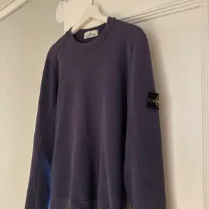 Stone Island Sweatshirt använt men fint skick storlek S! 