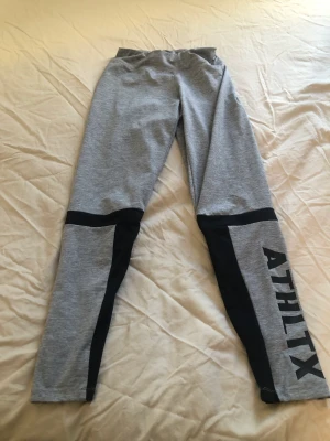 Tränings thights - Grå träningstights, sitter bra i midjan