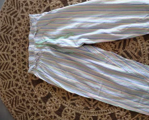 Pajamas byxor  - Hej!  Jag säljer den här pajamas byxan för 40kr+frakt. Den är i storlek 38/40   Om ni har några frågor, är intresserade så kan ni höra av er till mig  Ha en fortsatt bra dag❤️