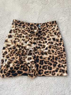 Kjol  - Väldigt bra skick 