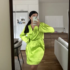 Oanvänd klänning - Prislapp kvar. Nypris 499kr