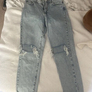 Jeans  - Säljer mina Gina jeans älskar dessa men är för korta för min om du är intresserad kontakta 🫶🏻