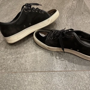 Lanvin skor - Fräscha lanvin skor  Fraktas eller kan mötas i Stockholm