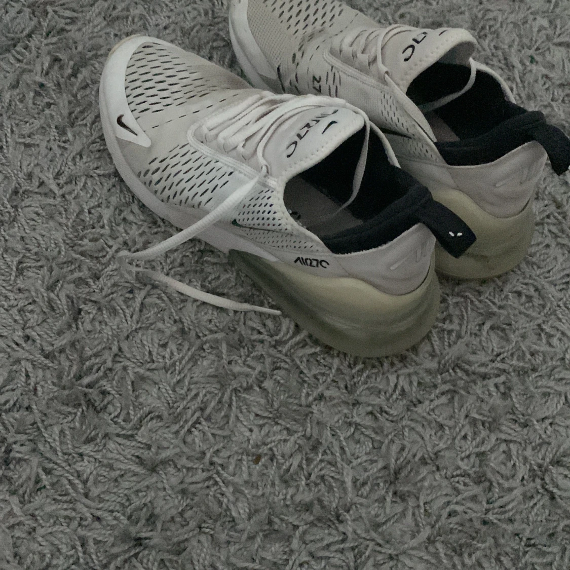 Riktigt fina air Max 270 - 91