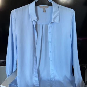  H&M skjorta  - Fint och elegant