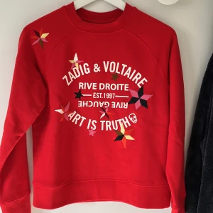 Zadig tröja  - Säljer denna Zadig tröja i nyskick, aldrig använd. Säljer för 300 exklusive frakt, köp direkt för 400 plus frakt. Hör av dig vid intresse eller frågor.💐⚡️💗