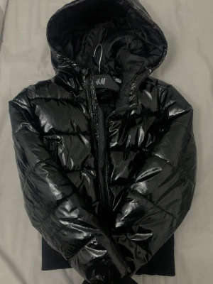 Jacka  - Jacka i läder/skinn inga fel på den