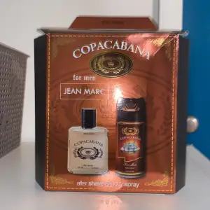 En helt ny oöppnad parfym box som innehåller en parfym och en deodorant för män.  Den luktar jätte gott 😍Den är helt ny oöppnad finns till och med tape kvar.