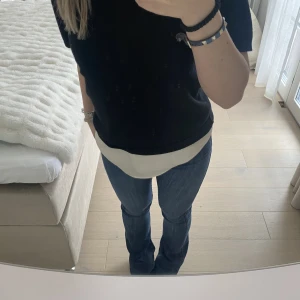 Jenas  - Säljer nu dessa så fina jeans 