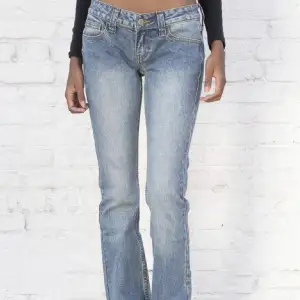 Supersnygga brandy mellvie jeans! Modellen heter ” kylie jeans”  Storlek s, kontakta för intresse eller fler bilder❣️ köp direkt för 600+frakt💓
