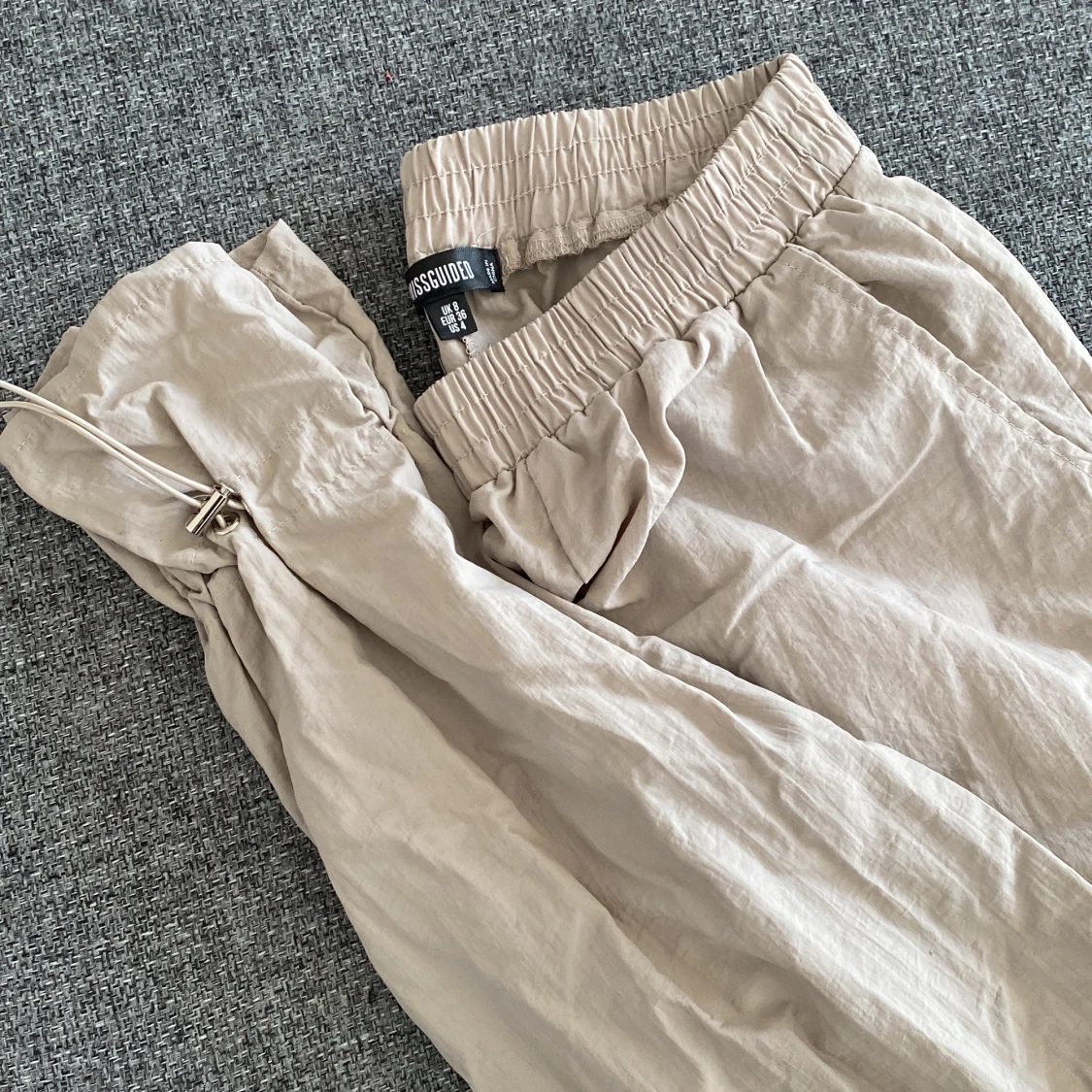 Cargo Joggers från Missguided - 90