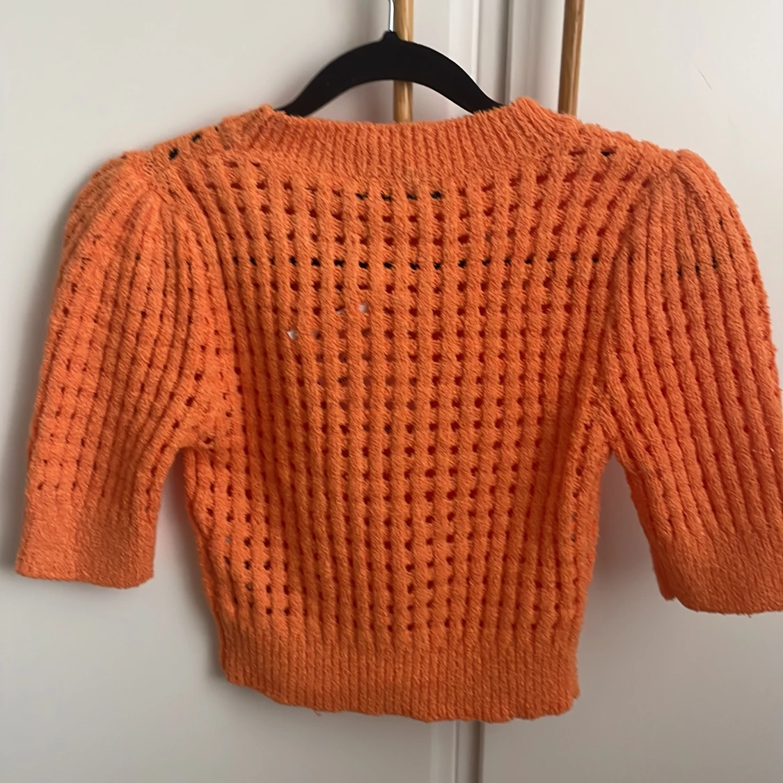 Stickad t-shirt  - 23